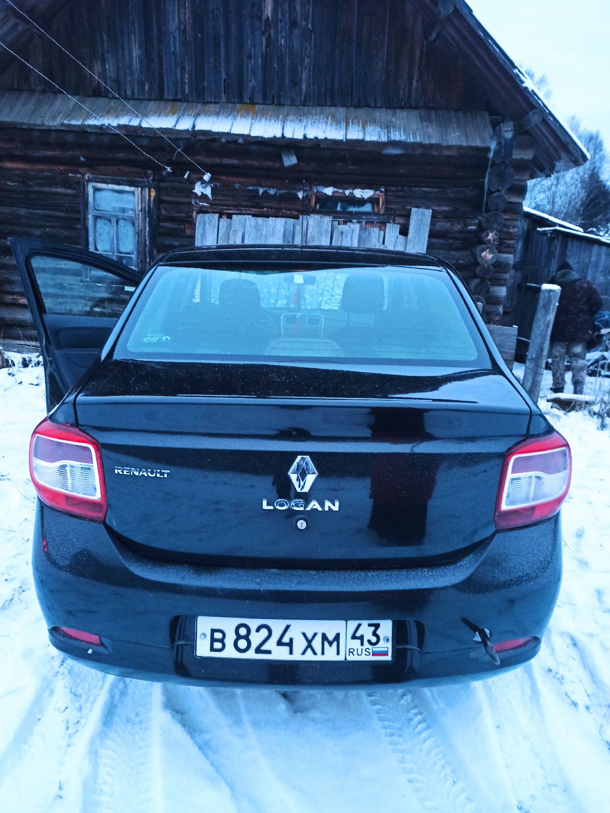 Торги №1656062 Лот №4020129 Легковой автомобиль RENAULT LOGAN, 2016 г.в. - торги по банкротству 6