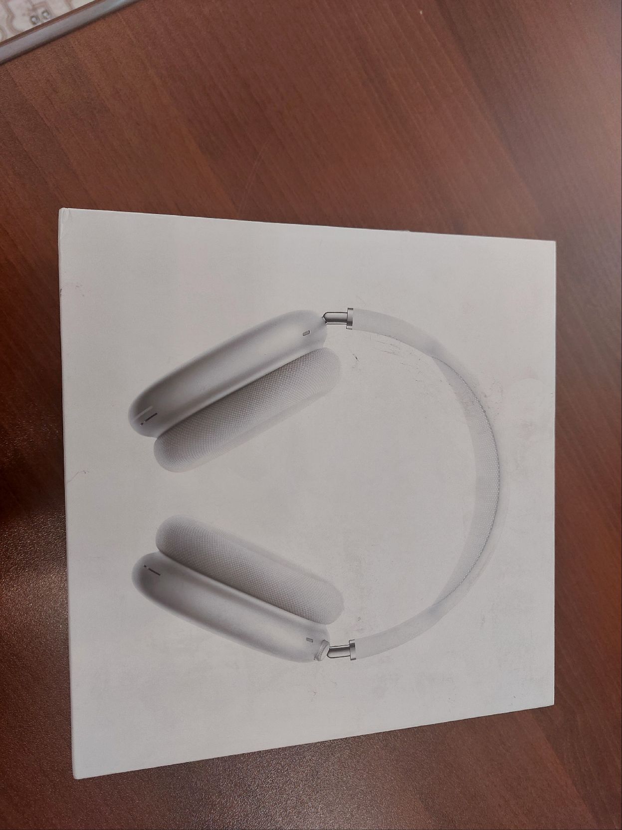 Торги №1661165 Лот №4031922 Наушники марки «Apple», модель «AirPods Max» - торги по банкротству 2