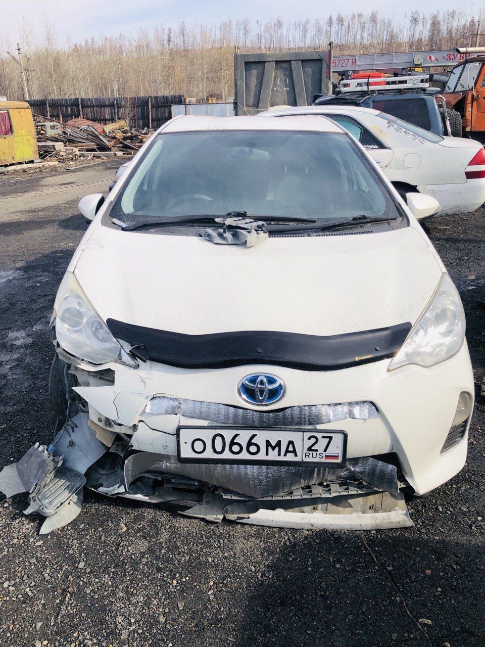 Торги №1662072 Лот №4033534 Автомобиль марки "Toyota Aqua Hybrid" - торги по банкротству 1